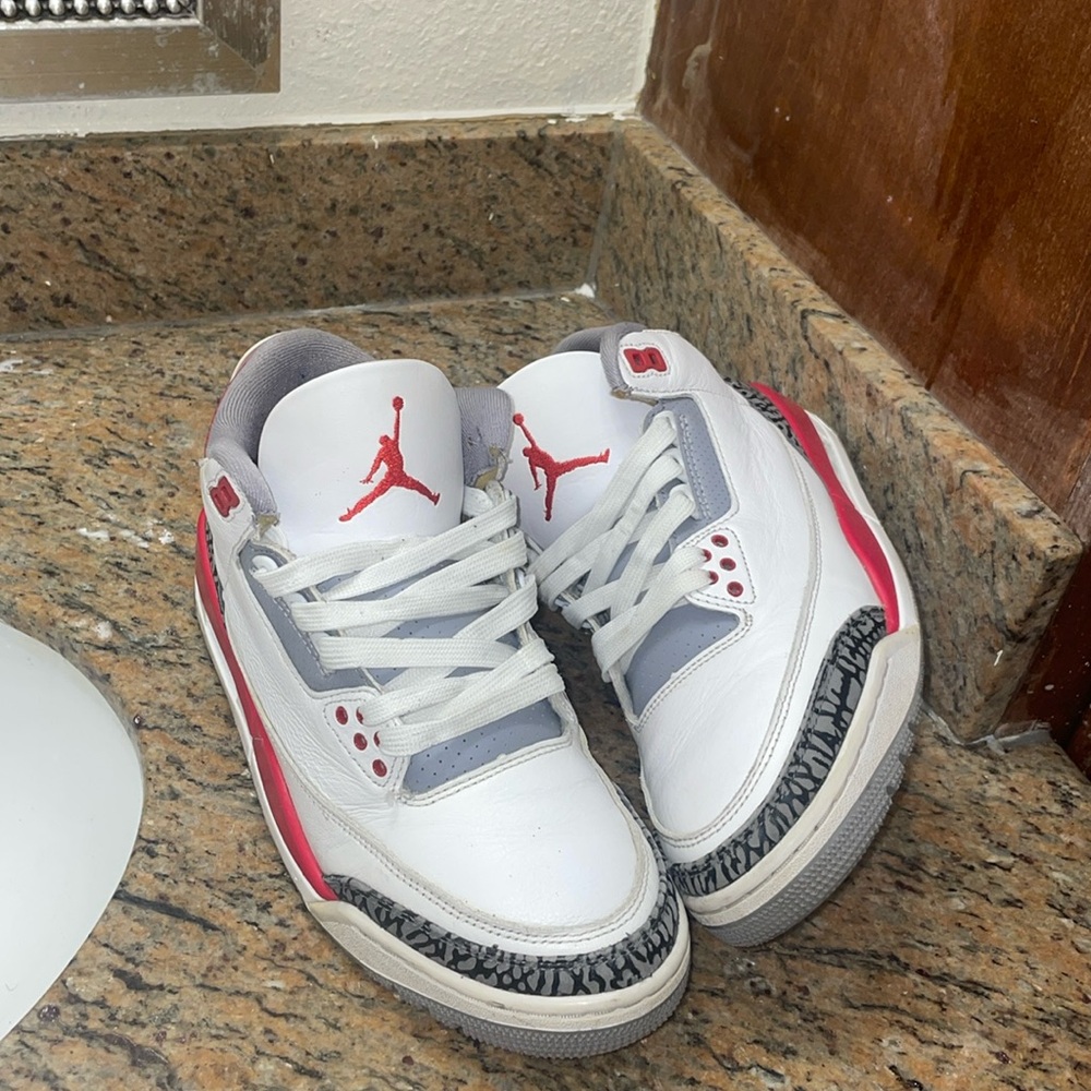 Air Jordan 3 Retro Fire Red